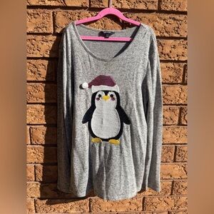 10/$25 • George‎ Sequin Penguin Scoopneck Long Sleeve Top